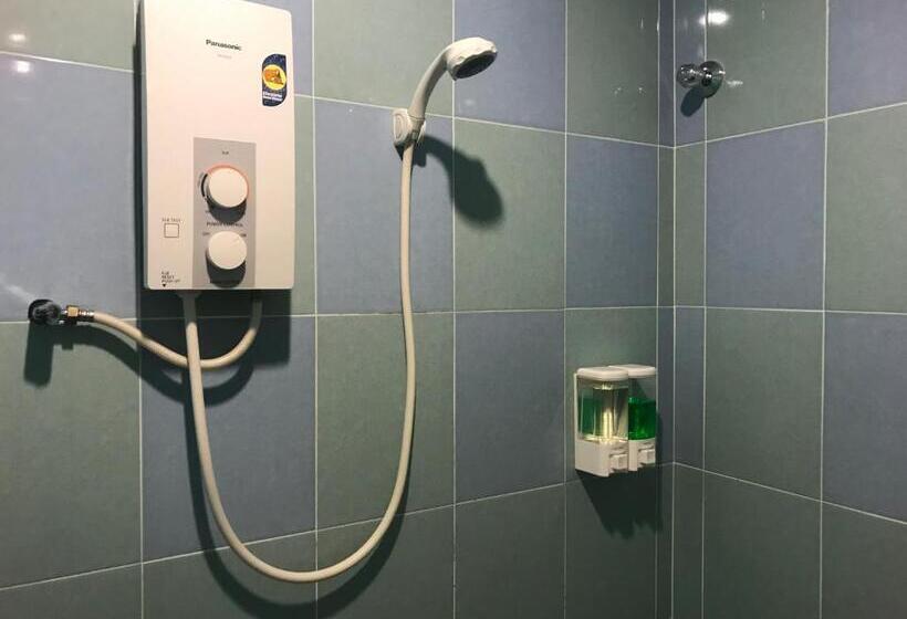 هتل Seri Kangsar Kk