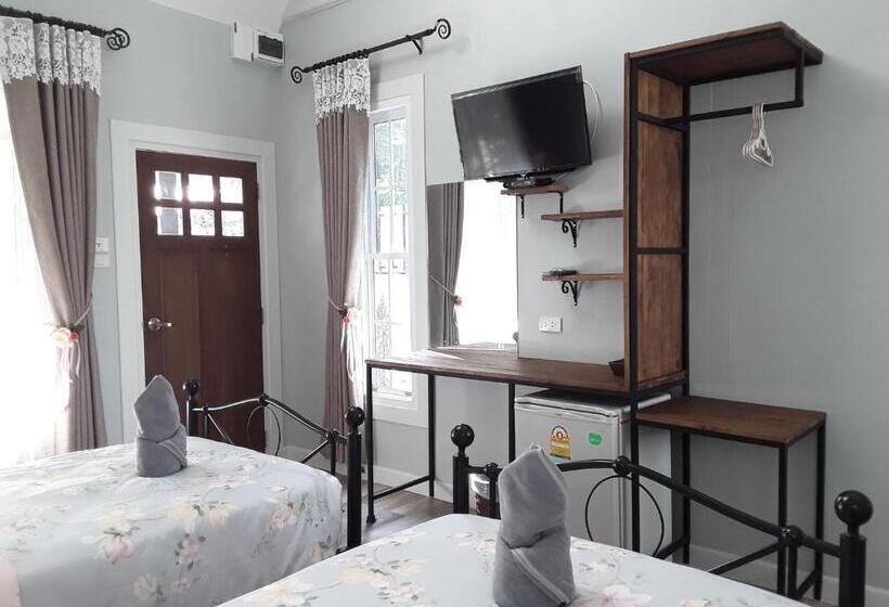 בית מלון כפרי Sky Cottage Bungalow