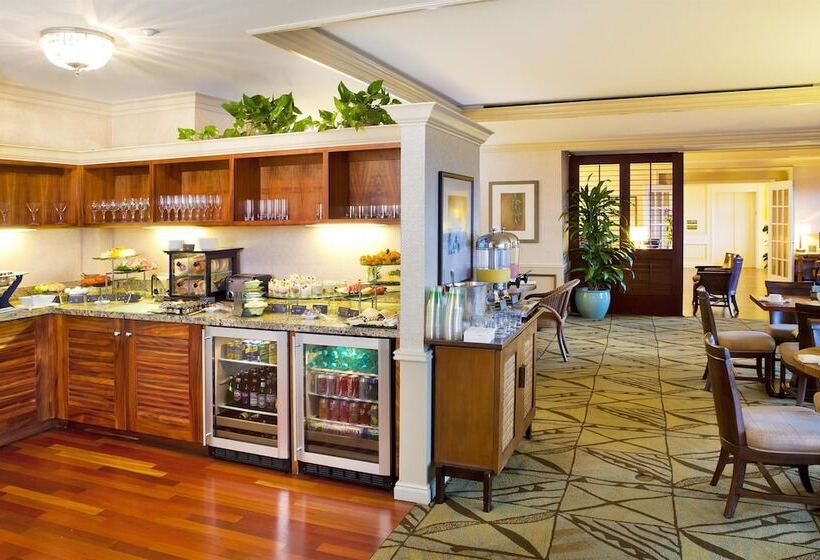 منتجع Fairmont Orchid Gold Experience