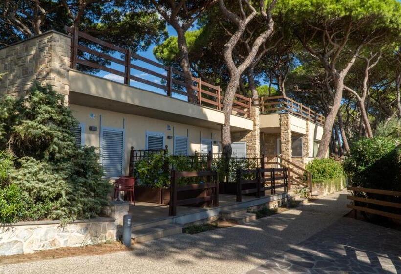 هتل Golfo Del Sole