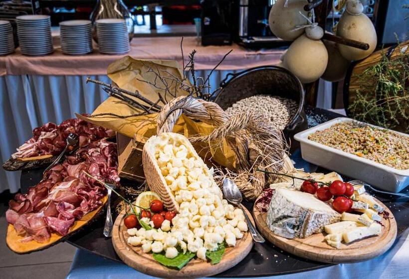 هتل Golfo Del Sole