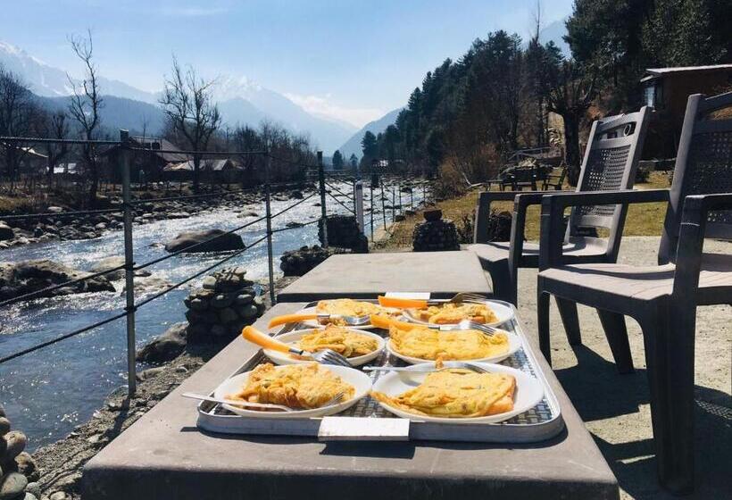 فندق White House