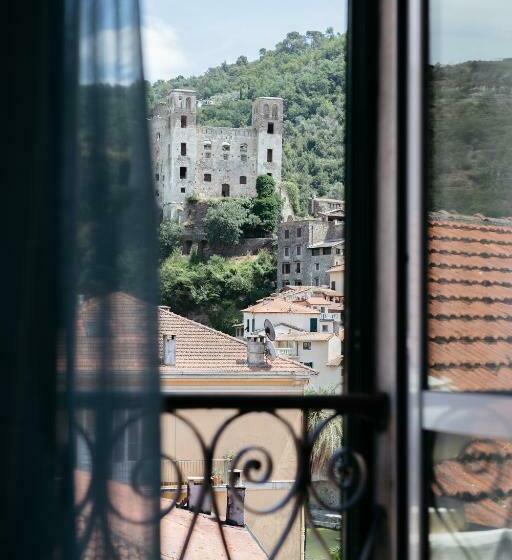 بنسيون Dussaiga   Camera Del Fiordaliso