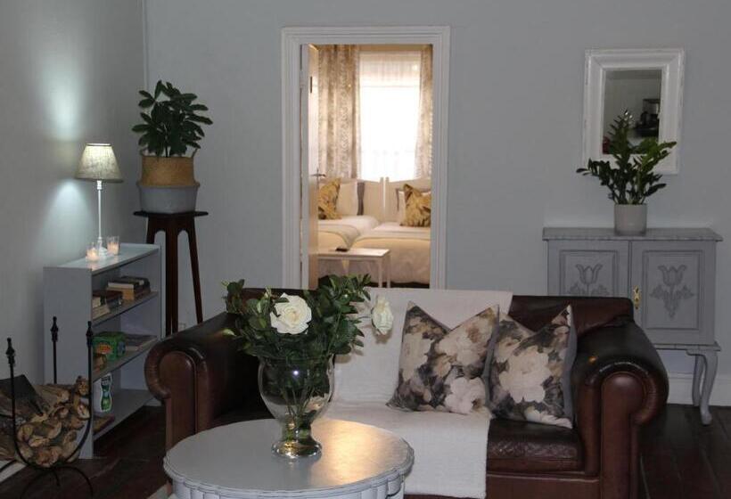 펜션 @karoo Guesthouse