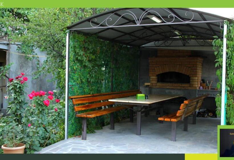 پانسیون Guest House Hasmik