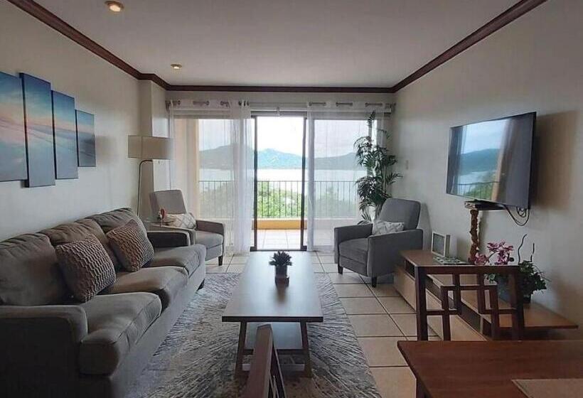 Sunset Heights 402