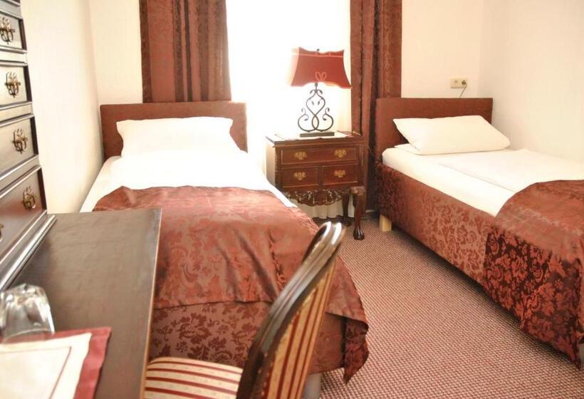 ユースホステル Weingasthof Zum Weißen Roß