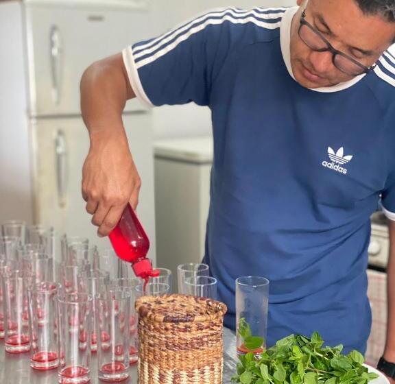 هاستل Whale House