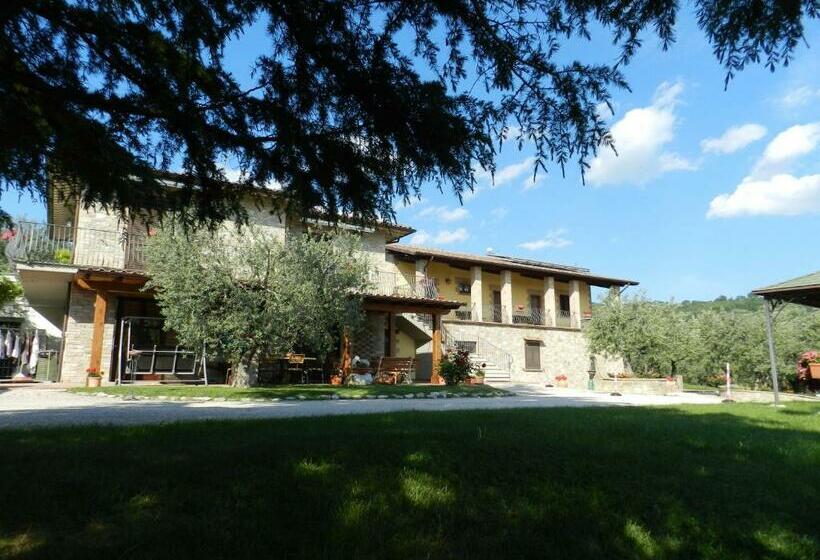 בית מלון כפרי Agriturismo La Rocca Assisi