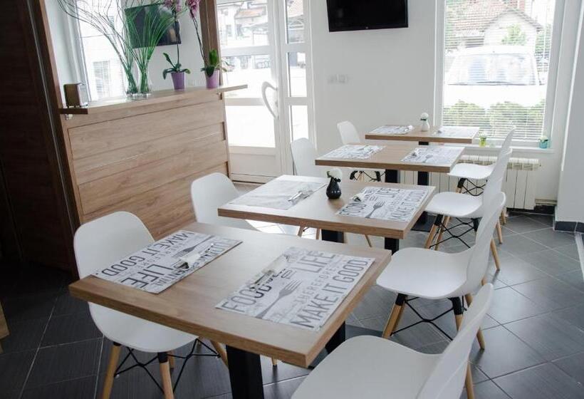 پانسیون Apartmani Banja Spa