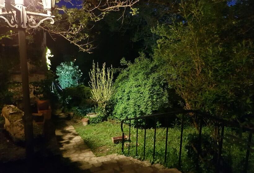 پانسیون Chambres D'hôtes Le Menestrel