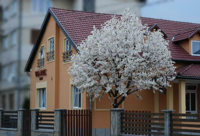 پانسیون Villa Parc