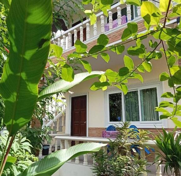 پانسیون Wattana Bungalow