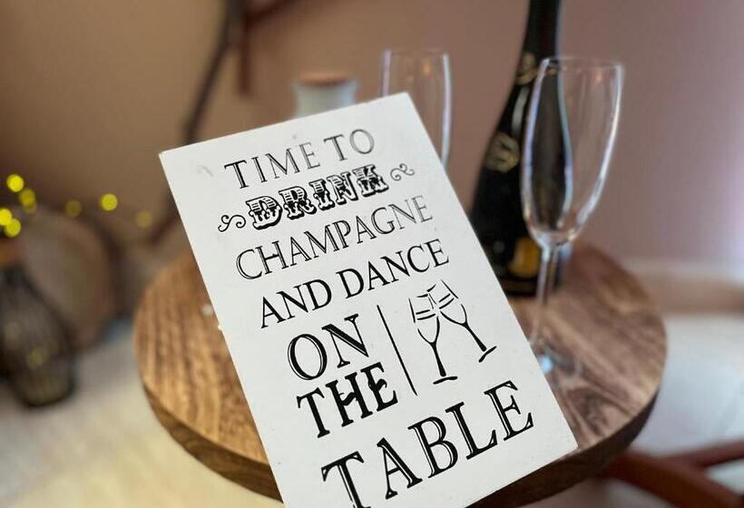 بنسيون Wellness Villa Liptov