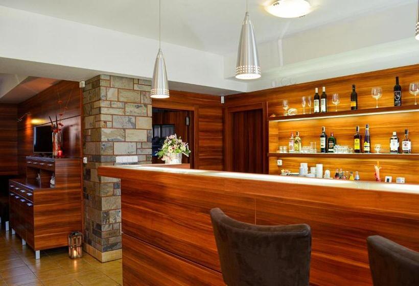 بنسيون Wellness Villa Liptov