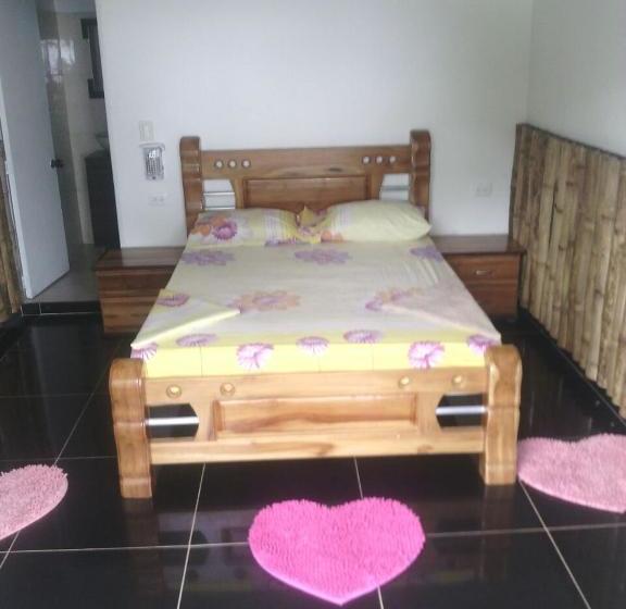 هاستل Hostal Hilltop Capurgana