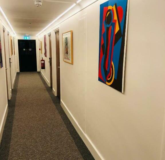 צימר Vincent House London Residence