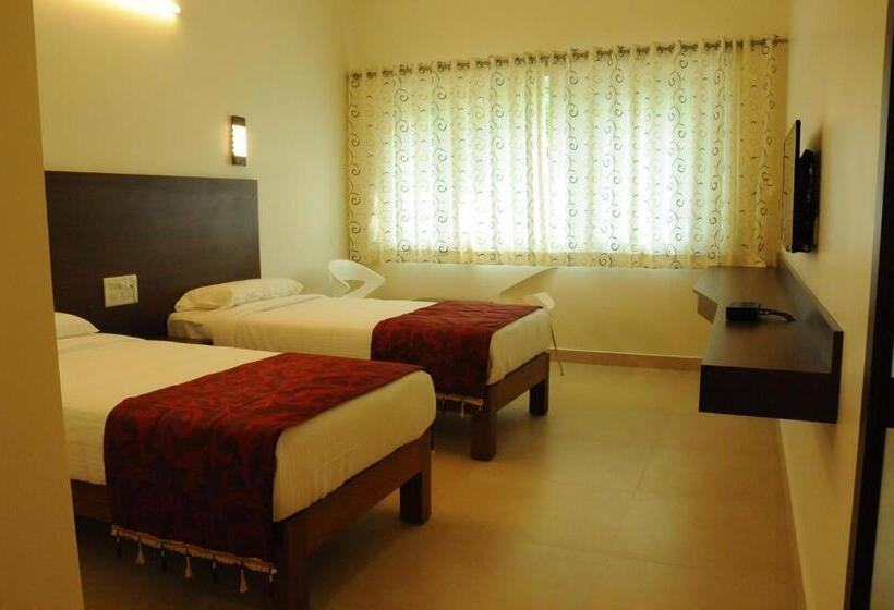 בית מלון כפרי Palguni Residency