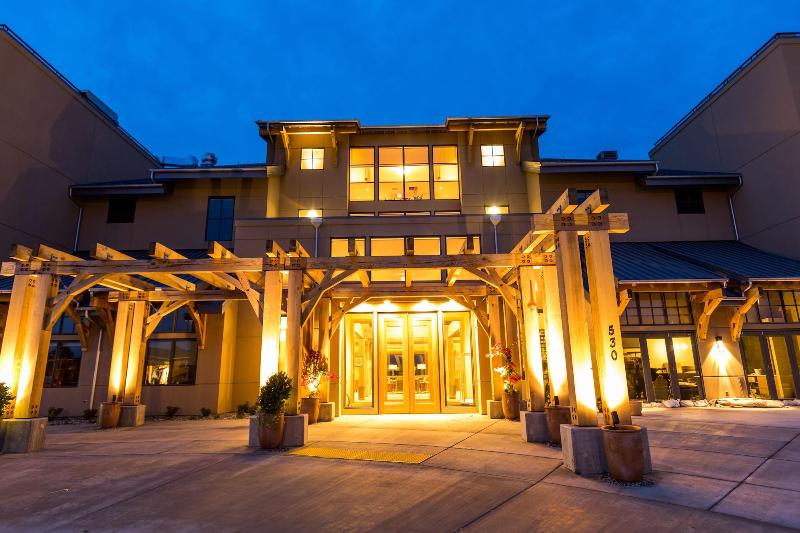 Отель The Lodge At Columbia Point