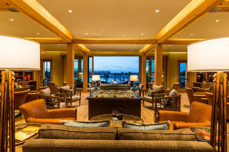 Отель The Lodge At Columbia Point