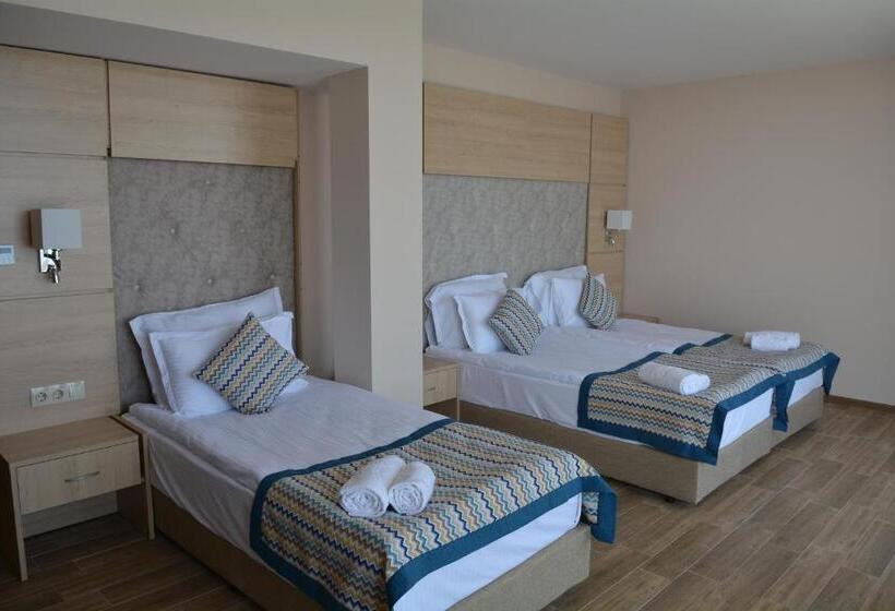 Royal Grand Hotel And Spa   All Inclusive And Free Beach Accsess