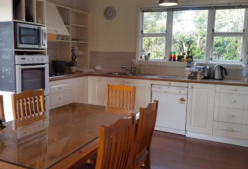 צימר Pakington Ensuite Homestay
