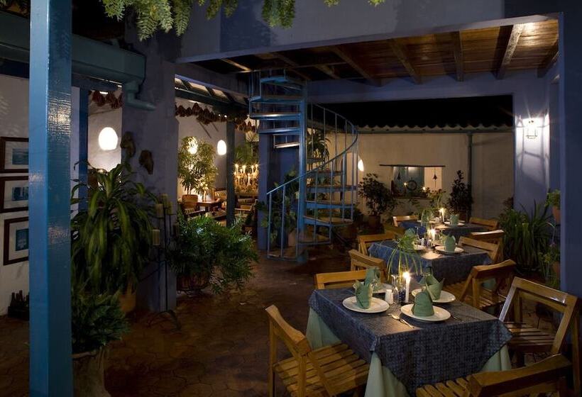 تختخواب و صبحانه Posada Del Campanario