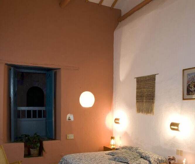 تختخواب و صبحانه Posada Del Campanario