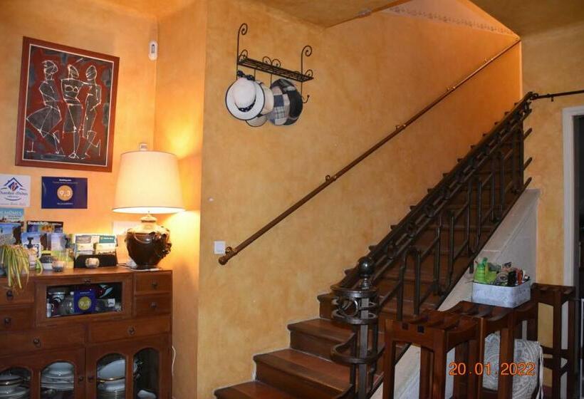 مبيت وإفطار Villa Lumières