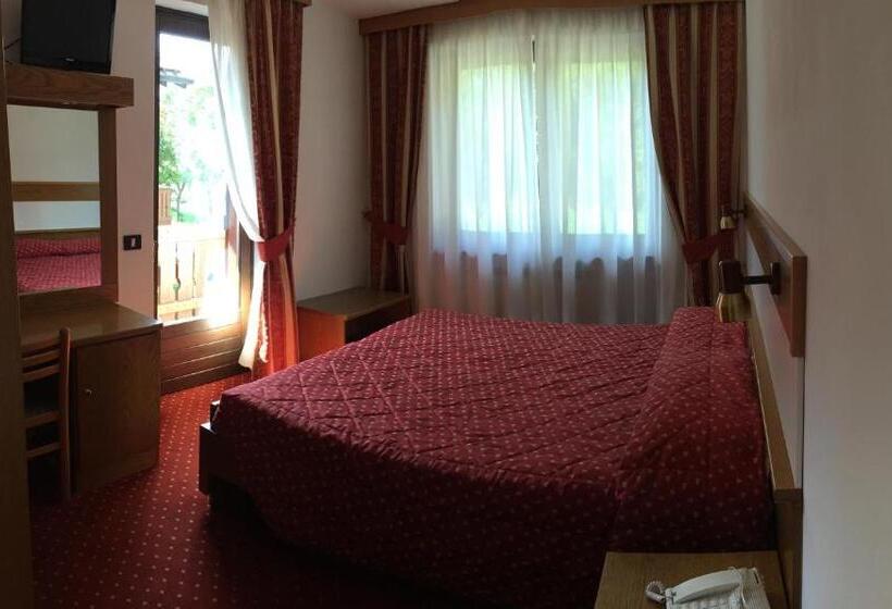 فندق Albergo Garni Martina