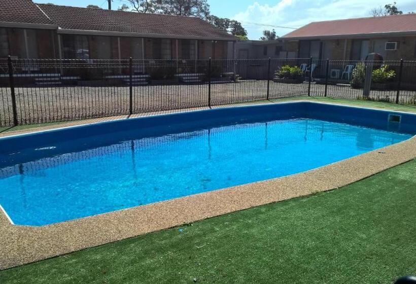 Taree Country Motel