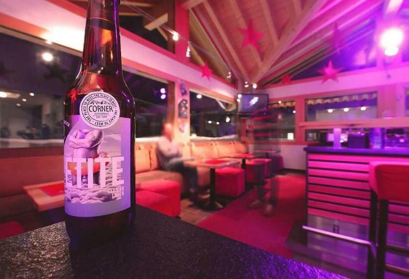 בית מלון כפרי Alpina