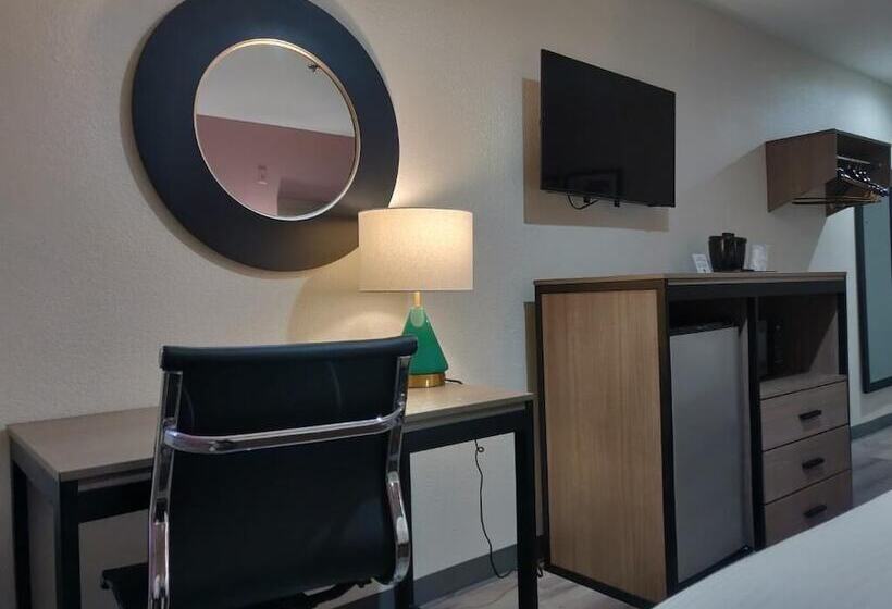 בית מלון כפרי Arya Inn & Suites