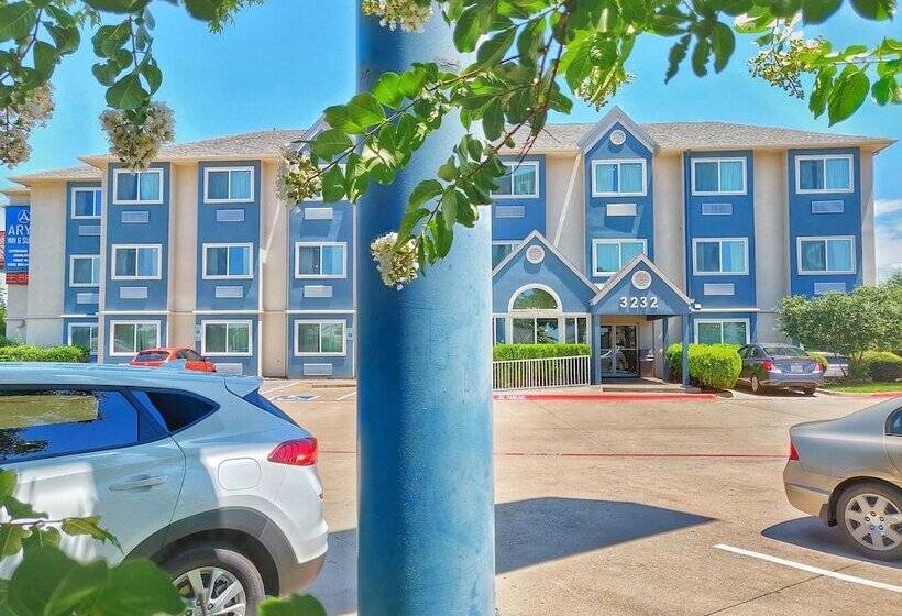 בית מלון כפרי Arya Inn & Suites