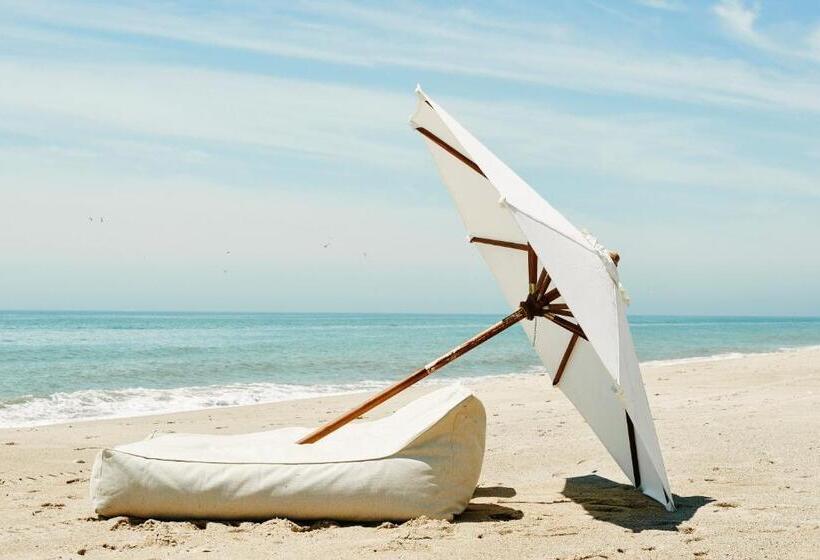 فندق Hero Beach Club