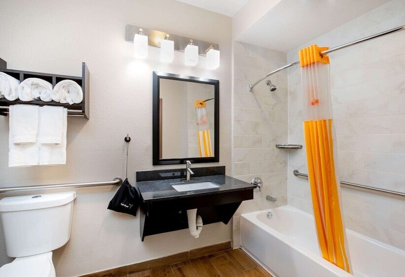 Отель La Quinta Inn By Wyndham Livermore