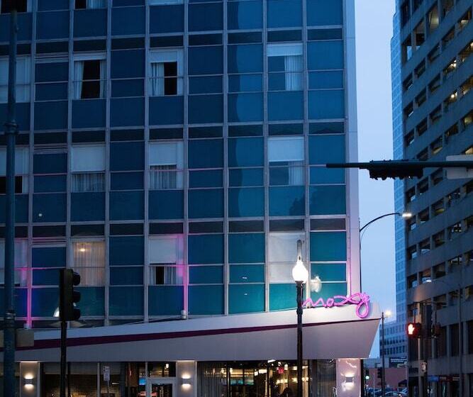 בית מלון כפרי Moxy New Orleans Downtown/french Quarter Area