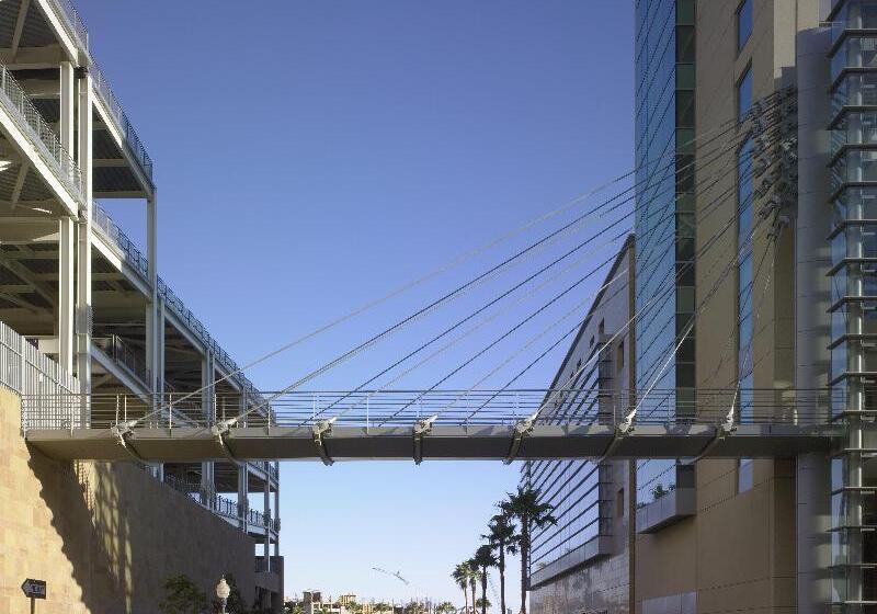 هتل Omni San Diego