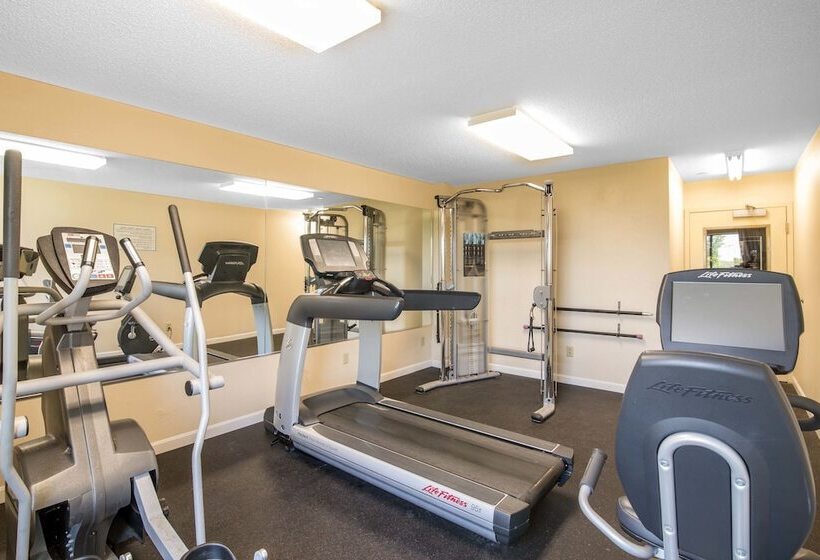 Отель Quality Inn Loudon Concord