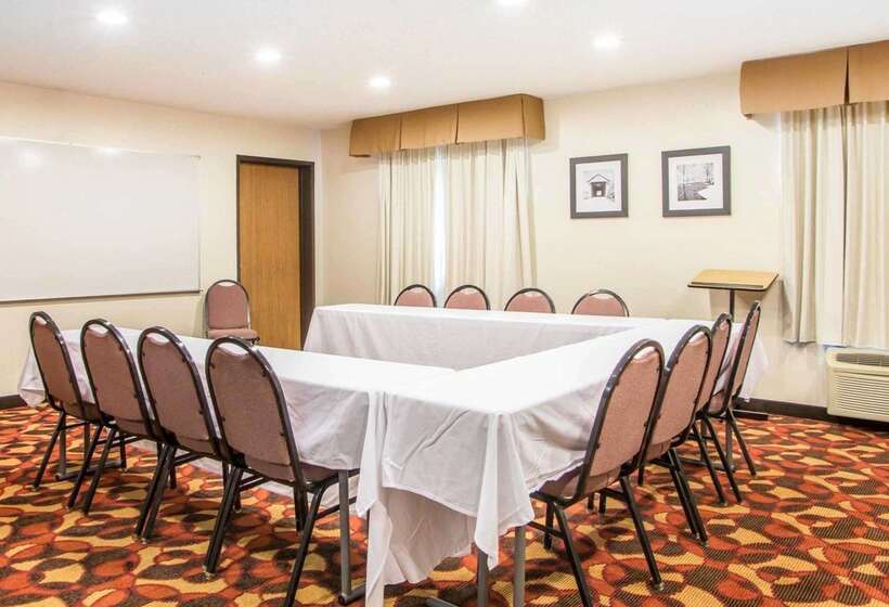 호텔 Quality Inn
