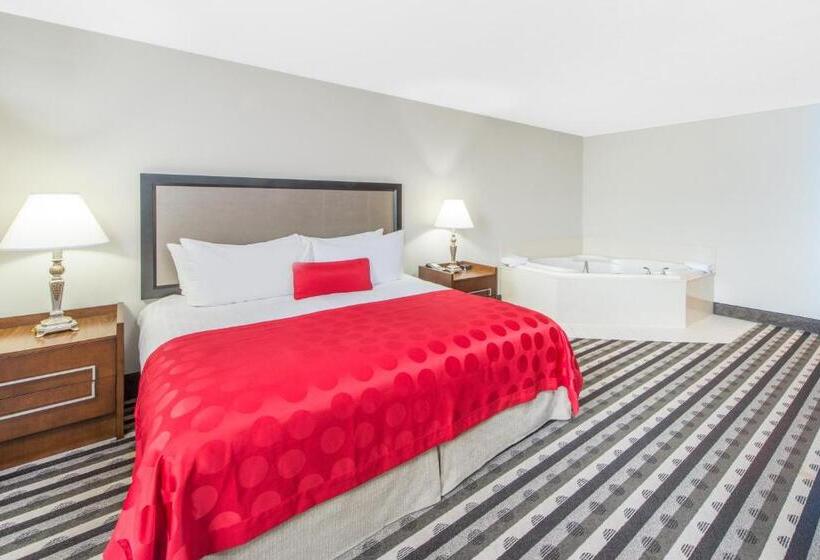 هتل Ramada By Wyndham Springfield North