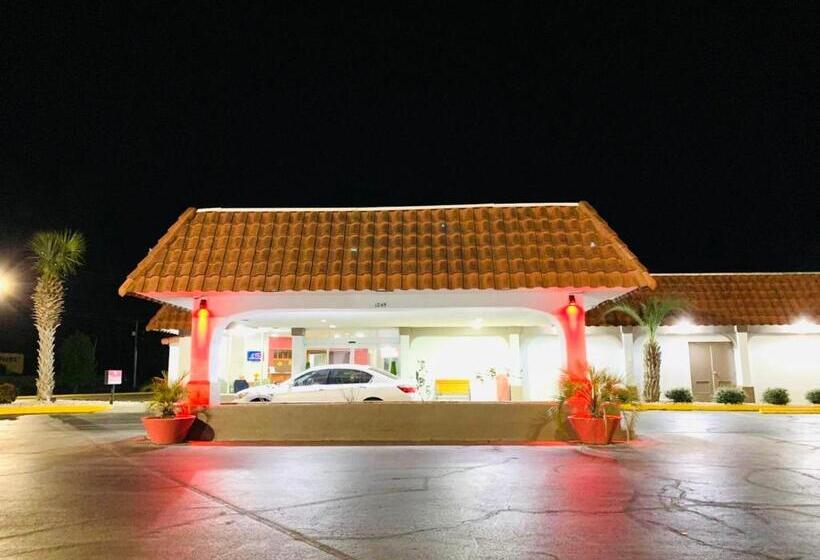 ホテル Ramada By Wyndham Walterboro