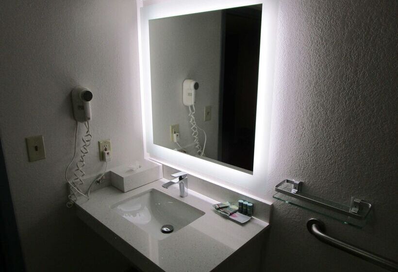 هتل Best Western Shackleford