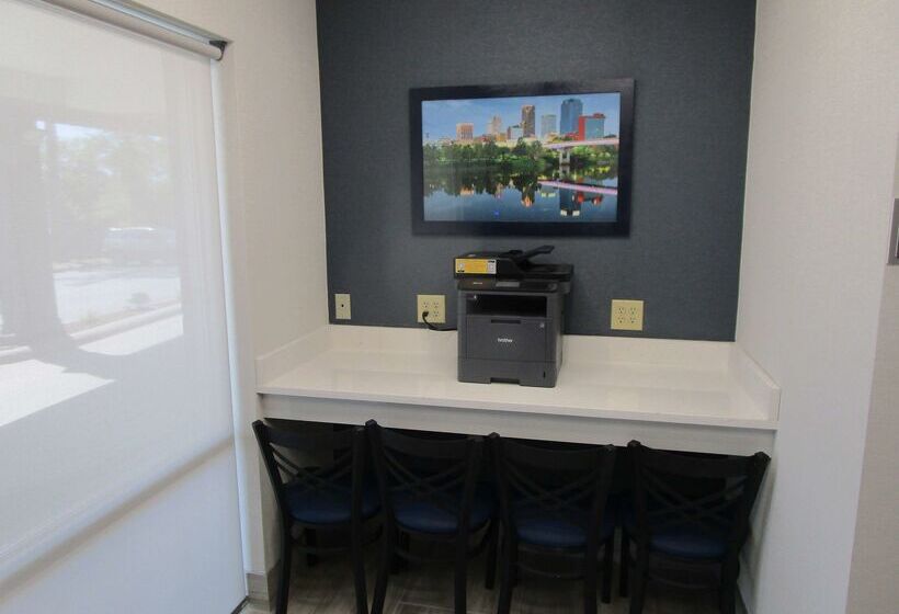فندق Best Western Shackleford