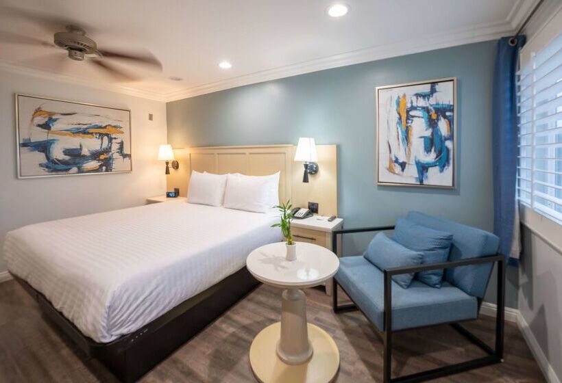 فندق Ramada By Wyndham Redondo Beach