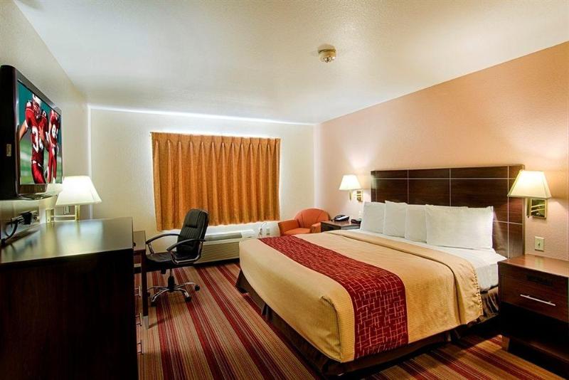 Отель Red Roof Inn San Marcos