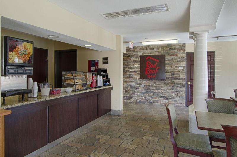 Отель Red Roof Inn San Marcos