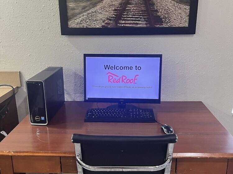 בית מלון כפרי Red Roof Inn & Suites Indianapolis Airport