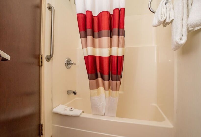 בית מלון כפרי Red Roof Inn & Suites Indianapolis Airport