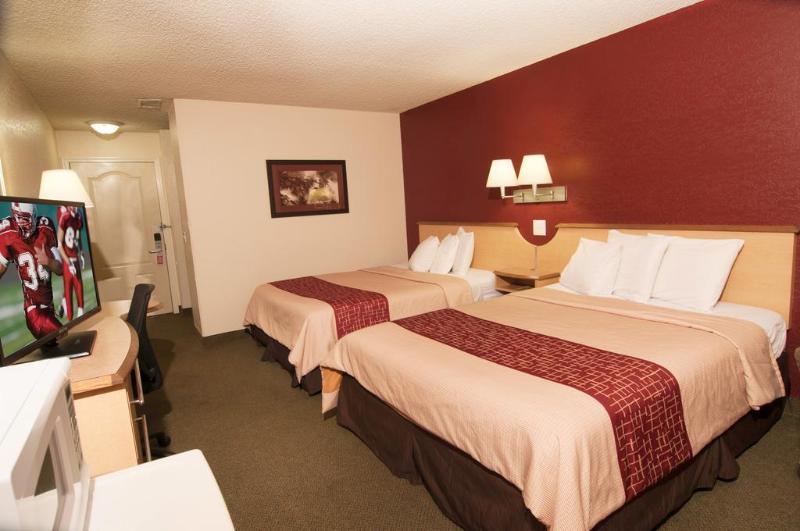 فندق Red Roof Inn & Suites Pensacola East   Milton